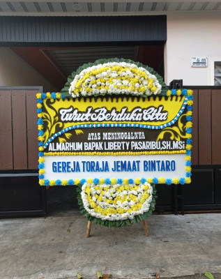 Papan Bunga Duka di Bebandem