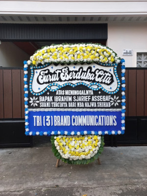Papan Bunga Duka di Bebandem